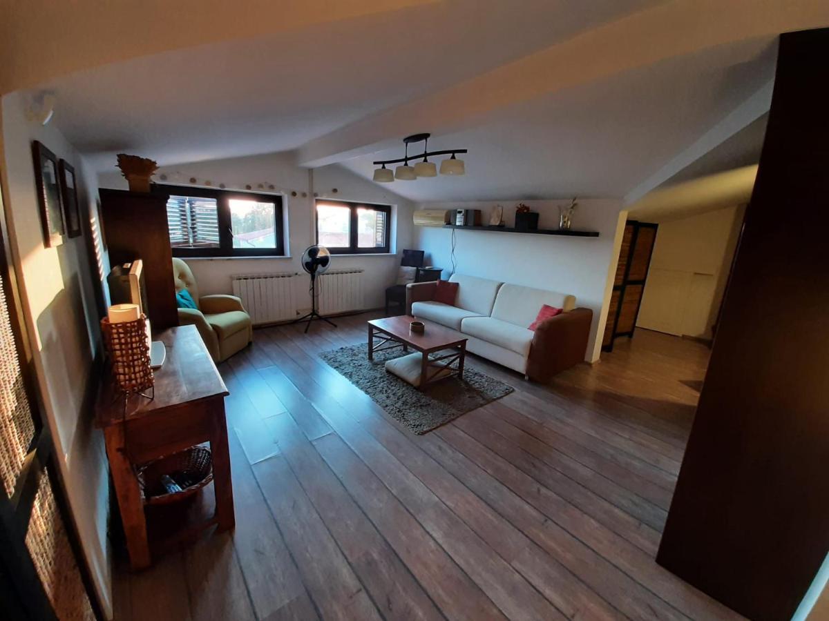 Nice, Cosy Studio Apartment With Shared Outdoor Pool بنجول المظهر الخارجي الصورة